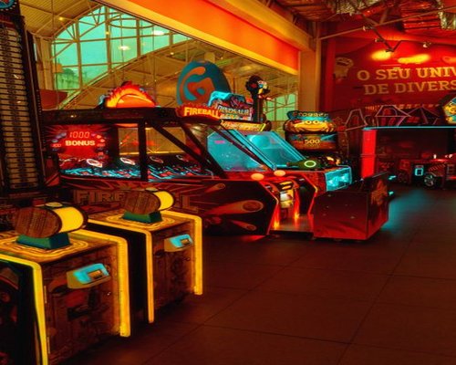 Glowing arcade modules in the fictional Crown Spark Lab mobile game